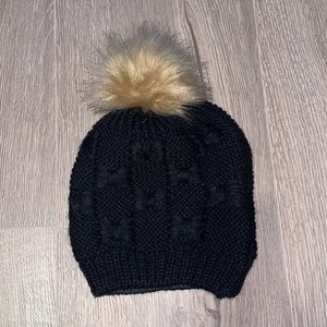 Cute woven beanie 🖤